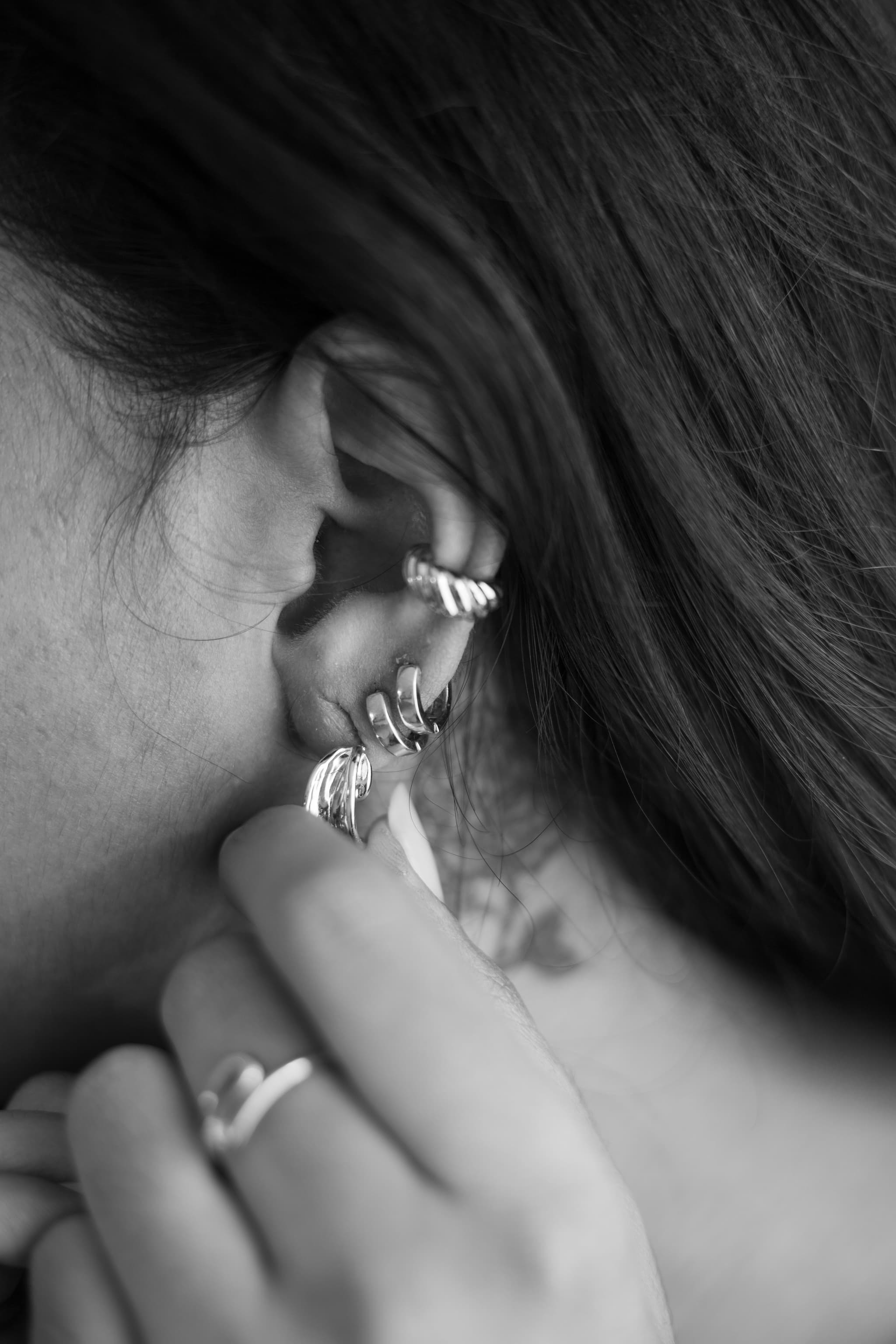 Diamond Helix Piercing Designed for Radiant Sparkle and Modern Swiss Elegance
